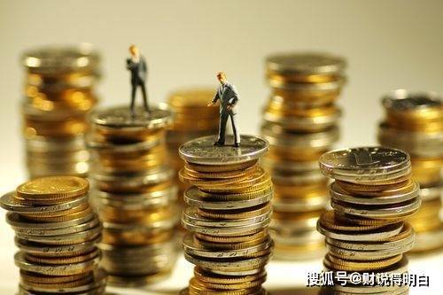 人民币跌破7.05！中国资产被抛售？不顾美元加息，人民币在升值