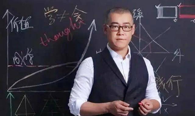 比特币首富李笑来<strong></p>
<p>比特币走势</strong>,用10万枚比特币套现135亿,称比特币是割韭菜