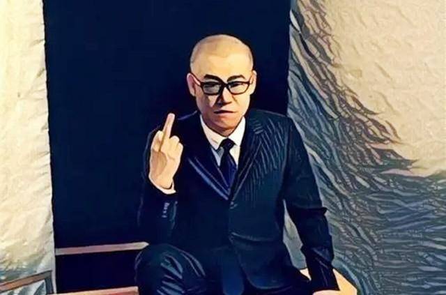 比特币首富李笑来<strong></p>
<p>比特币走势</strong>,用10万枚比特币套现135亿,称比特币是割韭菜