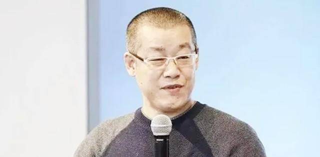 比特币首富李笑来<strong></p>
<p>比特币走势</strong>,用10万枚比特币套现135亿,称比特币是割韭菜