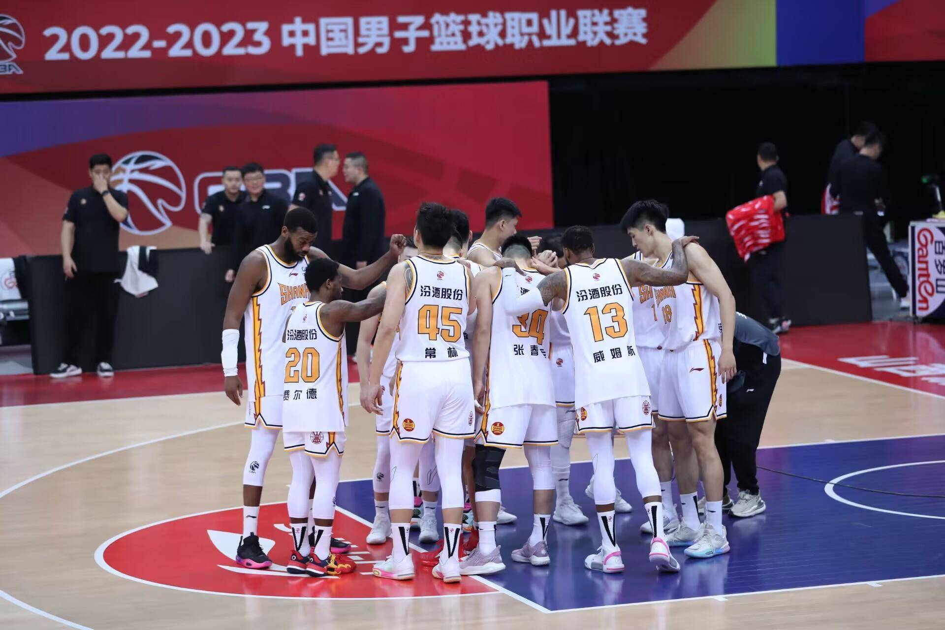 25分+绝杀！门罗首秀山西男篮满堂彩