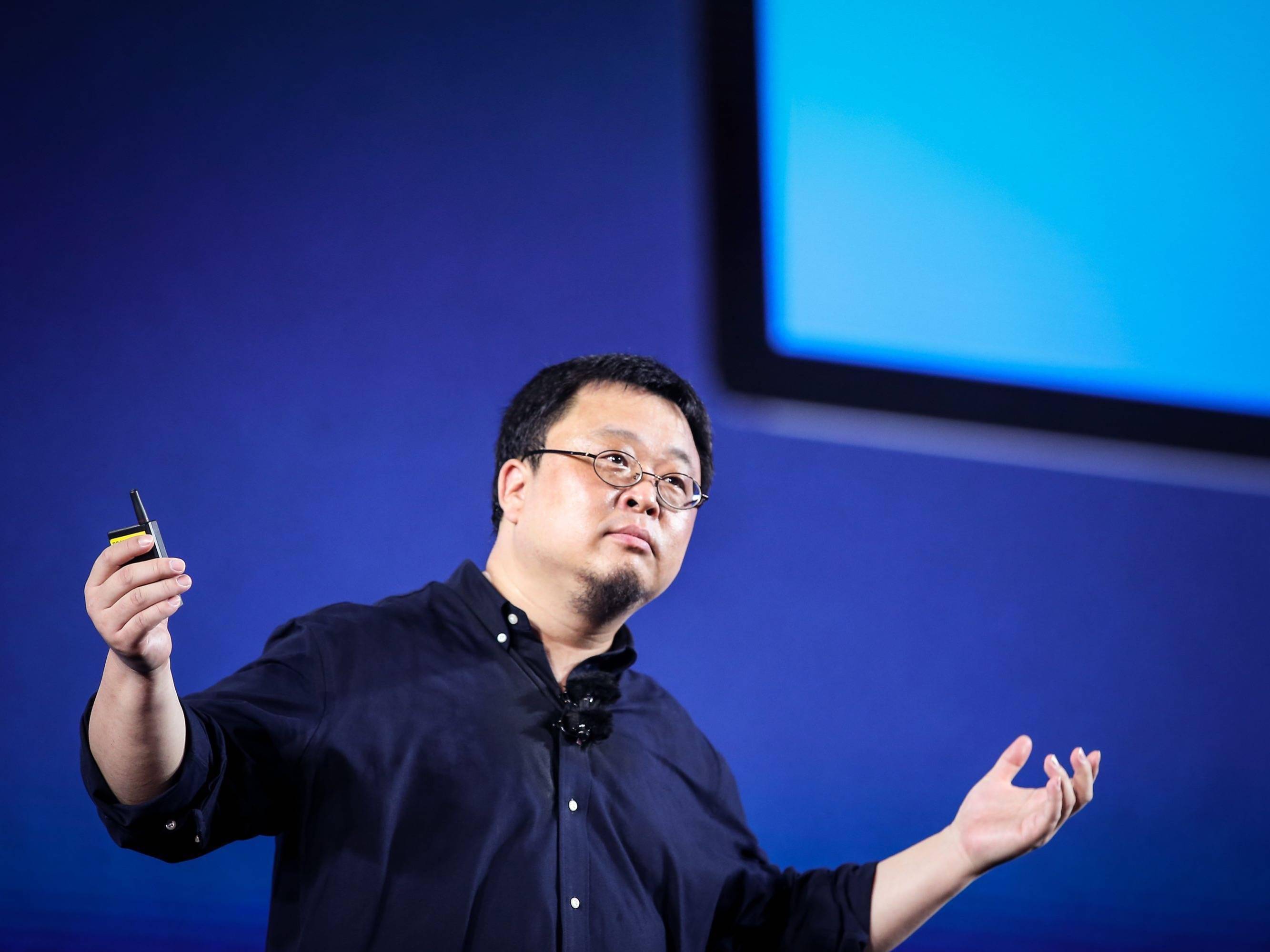 早报 | Paxlovid 因报价高未能纳入医保/iPhone 15 Pro 独占功能曝光/罗永浩回应投资人炮轰