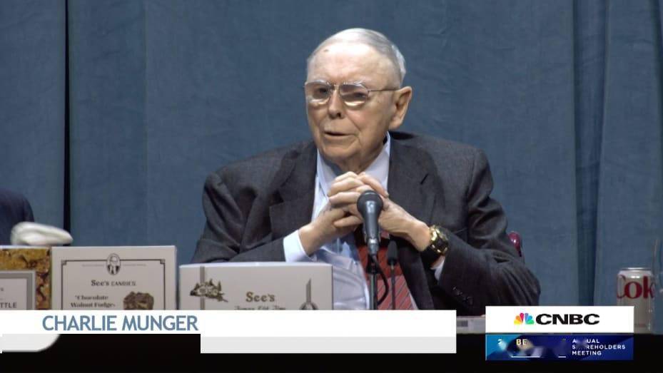 芒格再次呼吁美国禁止加密货币：中国树立了杰出榜样