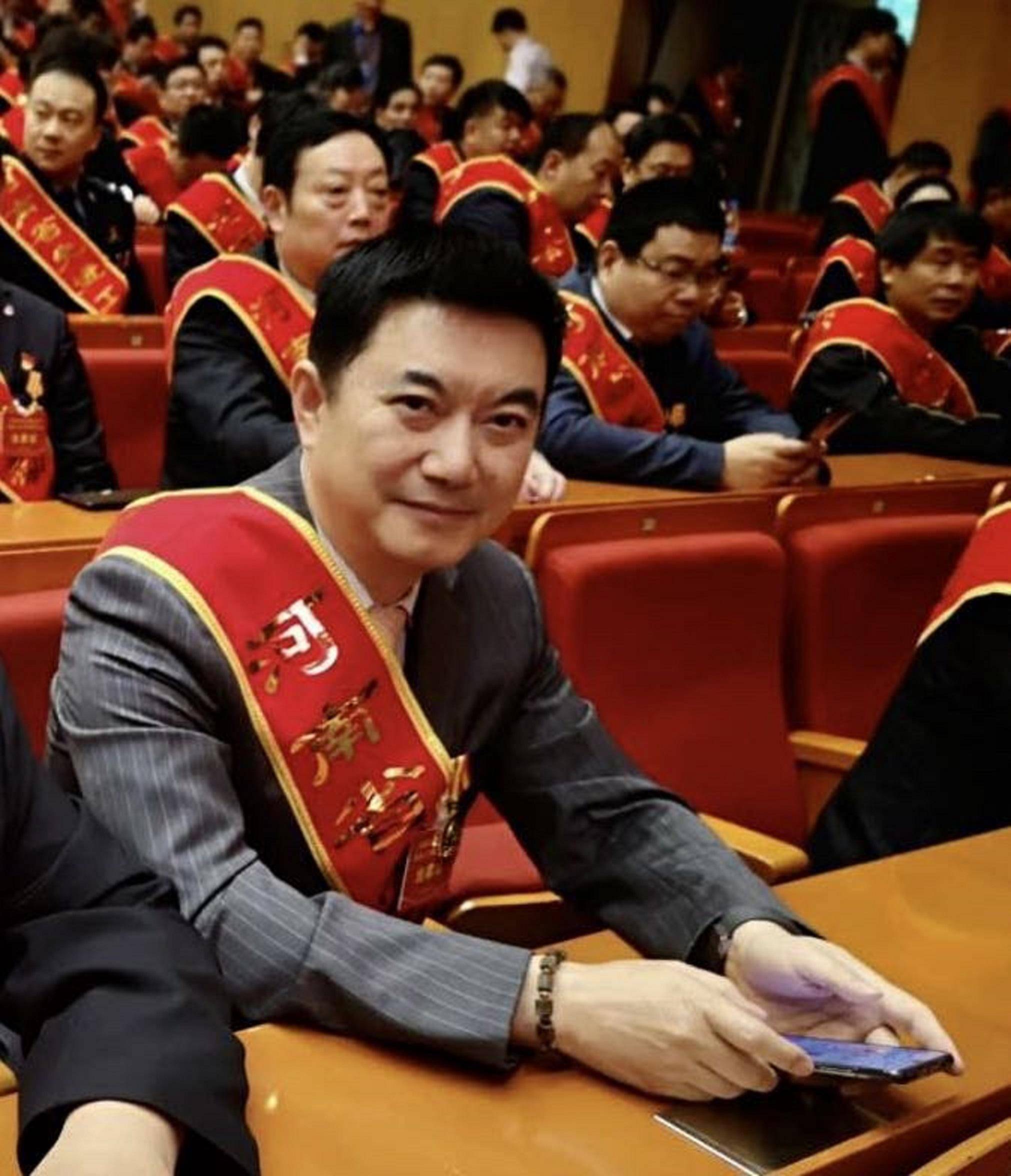 河南濮阳第一大民企：力压三全食品<strong></p>
<p>原油宝</strong>，年入75.5亿，掌门人26岁创业