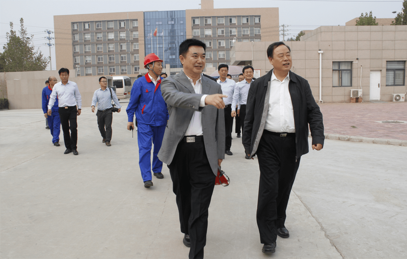 河南濮阳第一大民企：力压三全食品<strong></p>
<p>原油宝</strong>，年入75.5亿，掌门人26岁创业