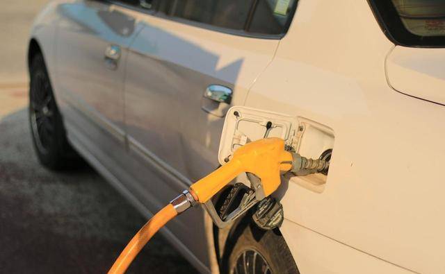 国际原油价格有“变动”<strong></p>
<p>今日国际原油价格</strong>？那对国内油价有影响吗？内行人说出实情