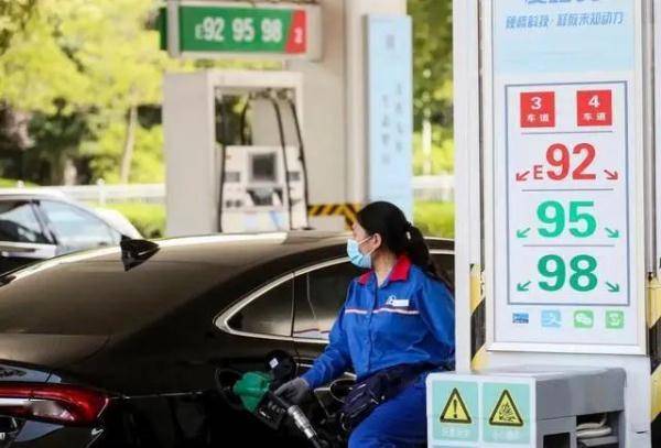 油价下周调，大概率是降！