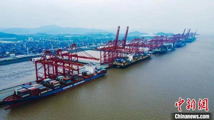 浙江海港2022年集装箱吞吐量同比增长7.3%