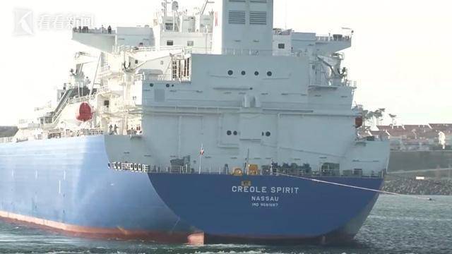 乘虚而入<strong></p>
<p>美国狂买俄罗斯原油</strong>!美国取代俄罗斯成欧盟最大原油供应国