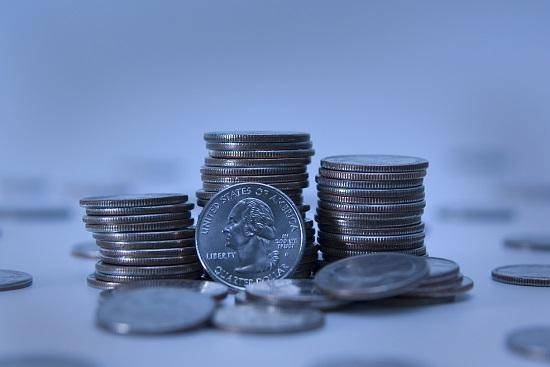 白银现货的交易时间是几点<strong></p>
<p>现货人民币交易</strong>？