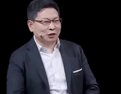 余承东称苹果故障是华为好多倍；张继科借款利率银行4倍；特斯拉Q1交付42.29万