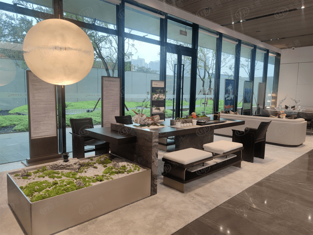 洛龙绿都凤启开元 户型建面约89~142㎡