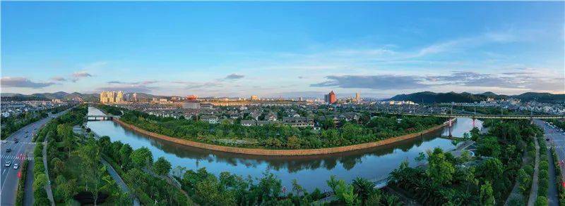 楚雄州强化政策保障、加大统筹力度——建绿美城市 享宜居生活