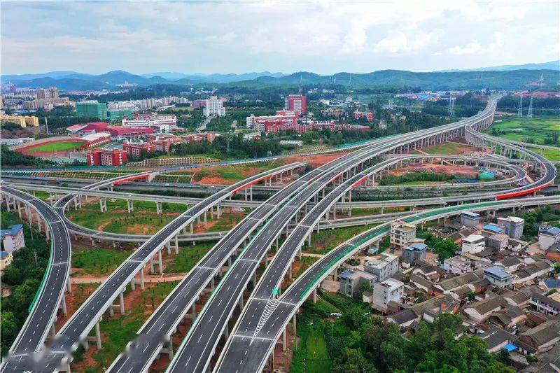 楚雄州强化政策保障、加大统筹力度——建绿美城市 享宜居生活