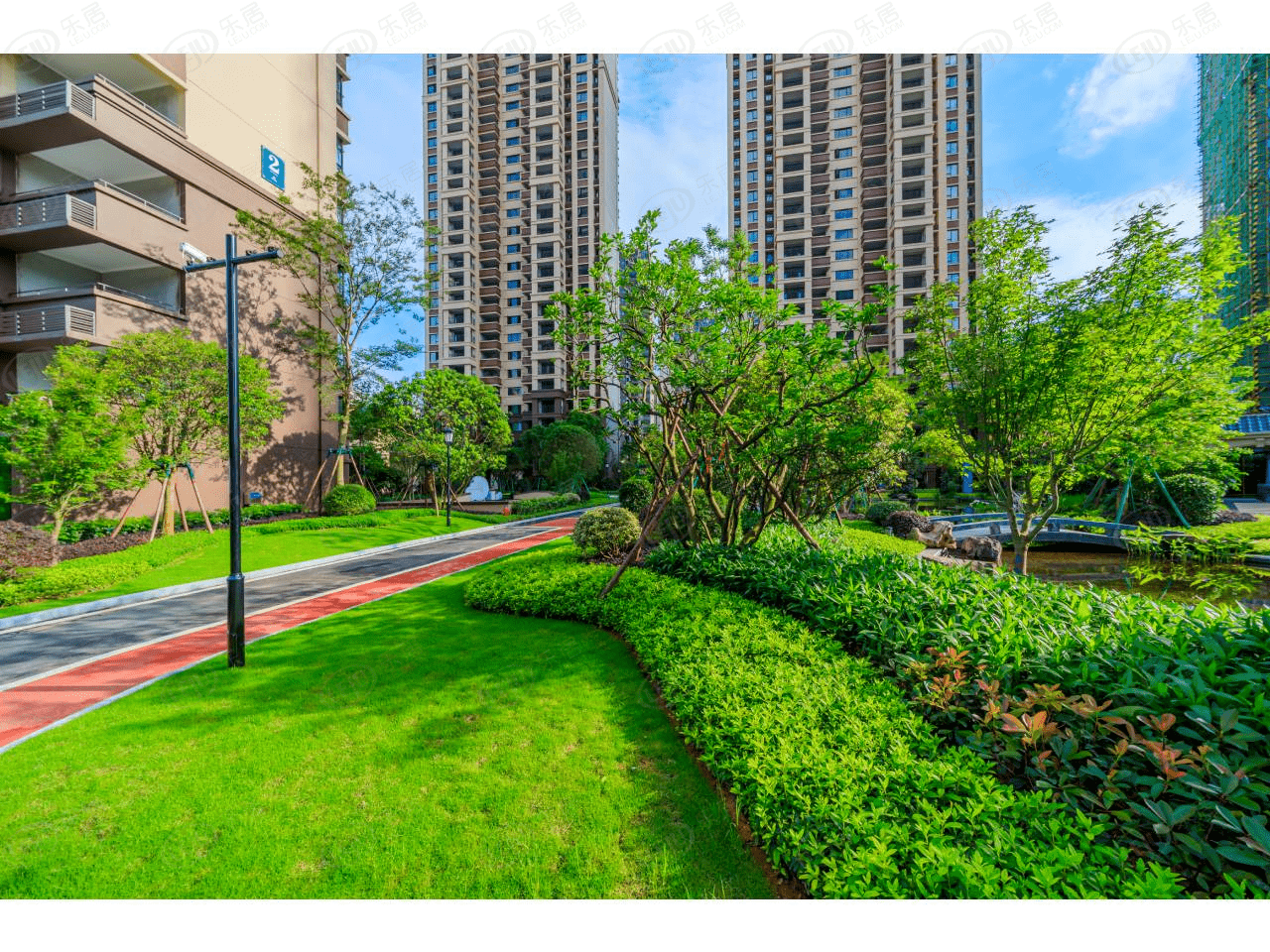 灵川县绿涛公园里 户型建面约81.12~142.11㎡