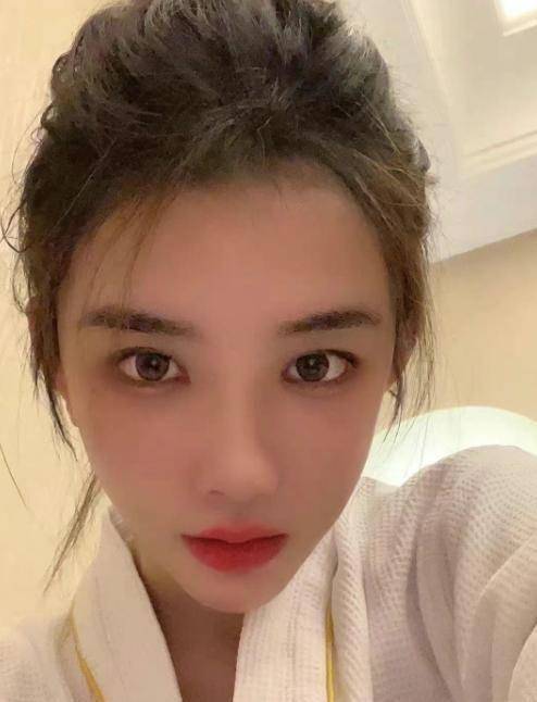 李易峰作品被下架<strong></p>
<p>易架虚拟币</strong>，湾湾V指数飙升，郭子瑜拿下类目榜第一名