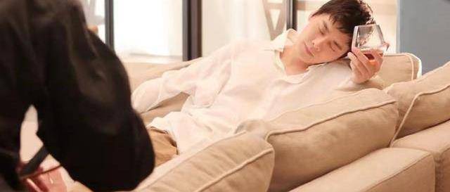 原创李易峰作品被下架<strong></p>
<p>易架虚拟币</strong>,湾湾V指数飙升,郭子瑜拿下类目榜第一名