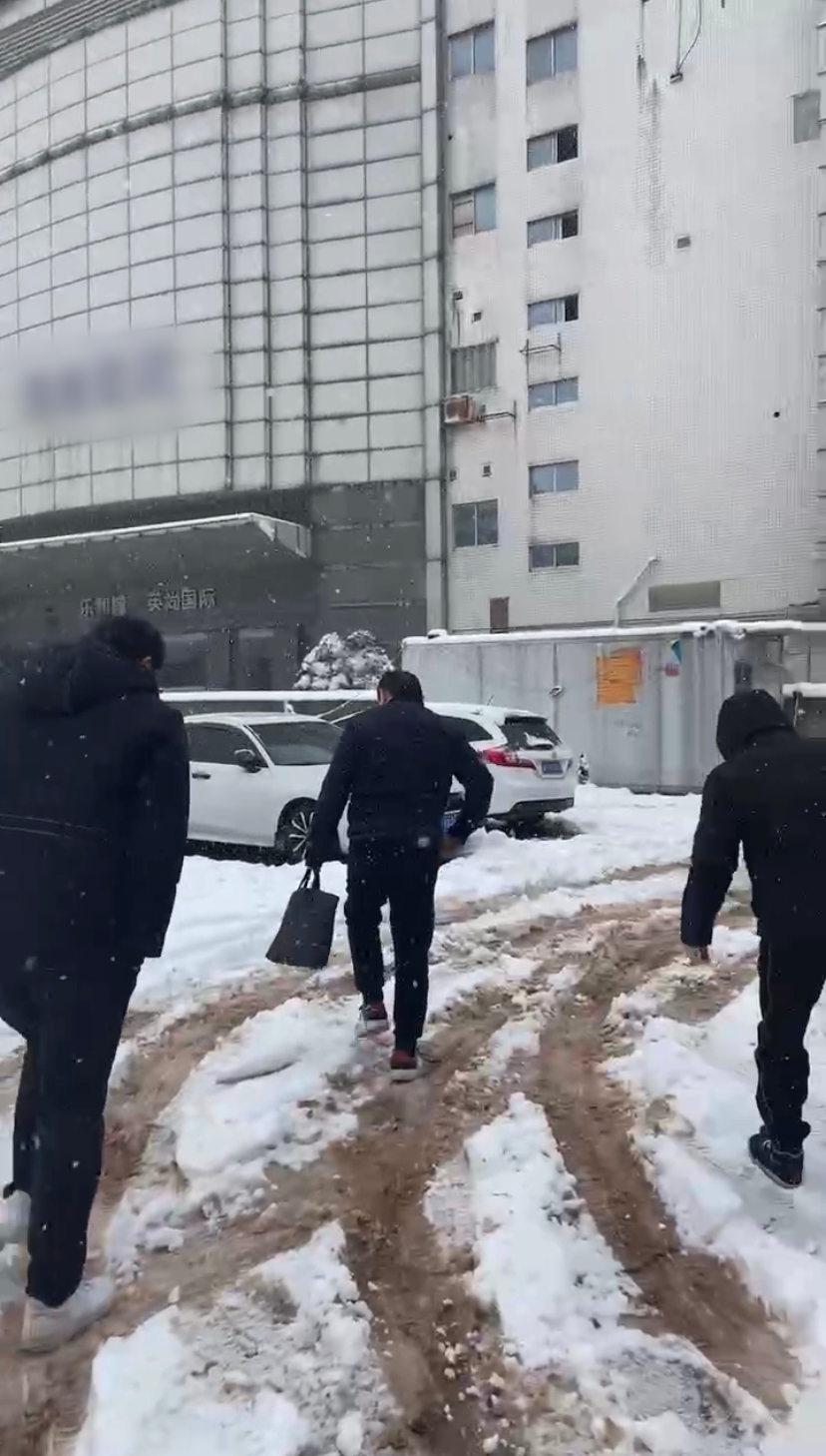 半个月销赃600余万元财物 <strong></p>
<p>虚拟格林币</strong>，武汉青山警方打掉一利用虚拟币洗钱团伙