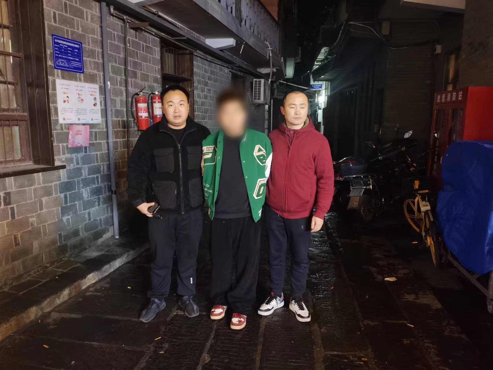 半个月销赃600余万元财物 <strong></p>
<p>虚拟格林币</strong>，武汉青山警方打掉一利用虚拟币洗钱团伙