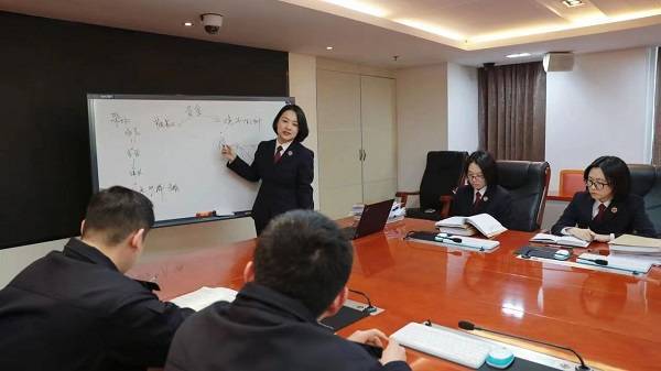 利用跨境虚拟币骗局榨干受害人血汗钱<strong></p>
<p>虚拟格林币</strong>!这个诈骗团伙的嫌疑人被起诉