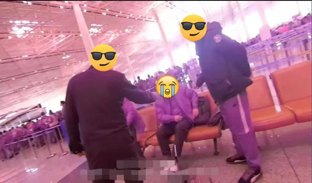 利用虚拟币实施传销活动<strong></p>
<p>币虚拟币</strong>，涉案20余亿元，警方劝投两名潜逃嫌疑人