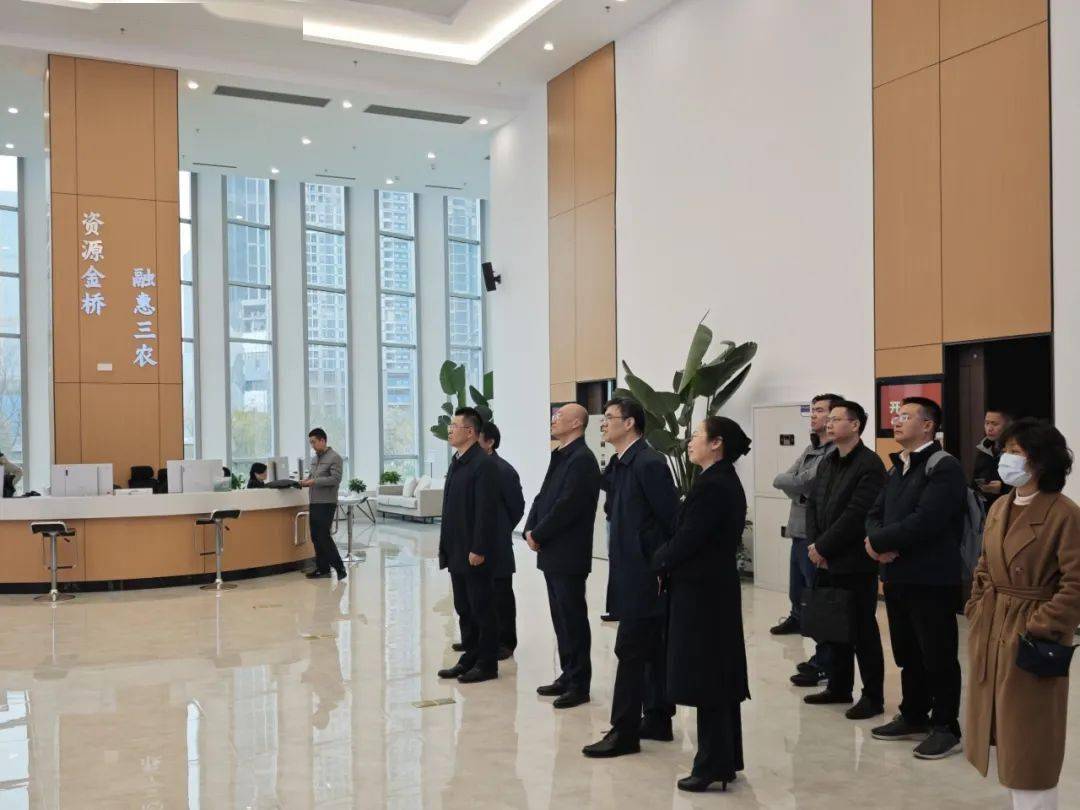 市发改委主要负责同志赴成都产业集团、成都交子金控集团调研数据应用、要素交易和信用平台建设情况