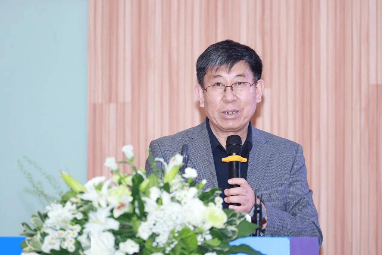 2024新中地论坛构筑地信产业强链<strong></p>
<p>信链虚拟币</strong>，共促产学研深度融合