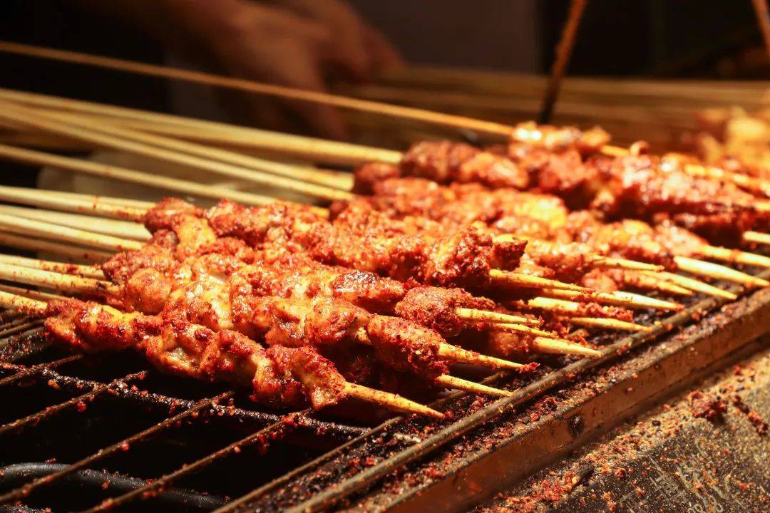 “北串南下”<strong></p>
<p>虚拟币多链</strong>，南方烧烤店越开越多！揭秘烧烤源头供应链