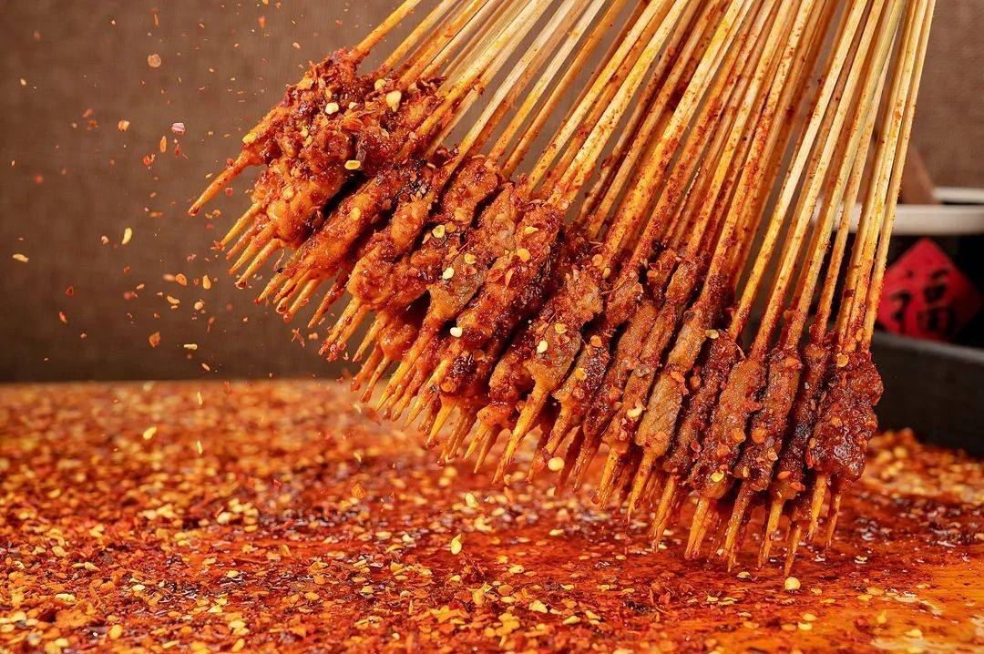 “北串南下”<strong></p>
<p>虚拟币多链</strong>，南方烧烤店越开越多！揭秘烧烤源头供应链