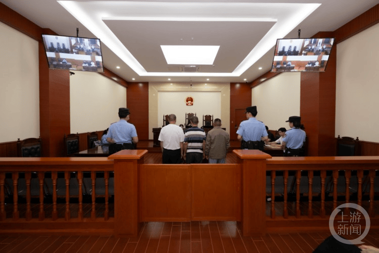 半夜组队挖金条 “摸金校尉”赔<strong></p>
<p>挖金虚拟币</strong>了钱财又获刑