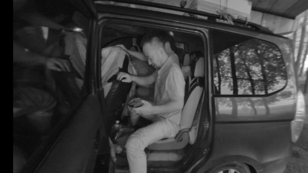 违法超员<strong></p>
<p>吴某虚拟币</strong>!雷某、吴某某、赵某……被驻马店交警查获