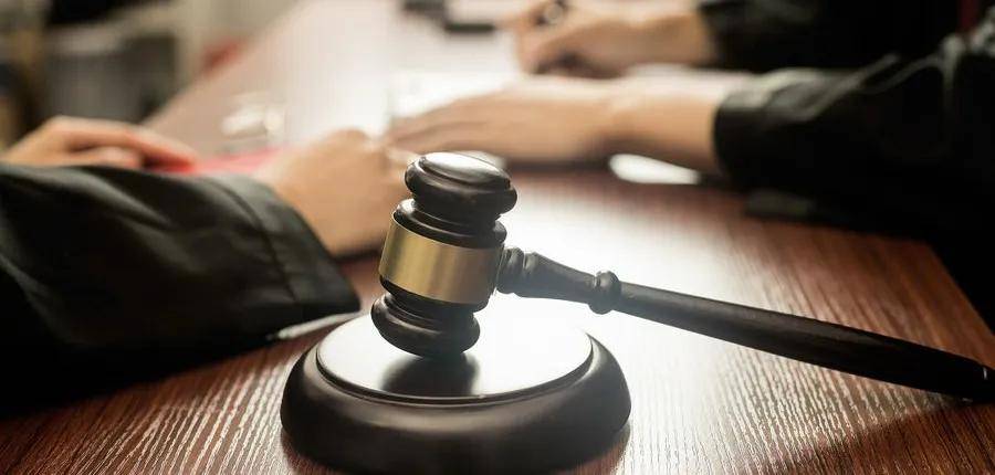 某府强制清除土地及地上物<strong></p>
<p>吴某虚拟币</strong>！京康吴律师帮助当事人告赢某府！