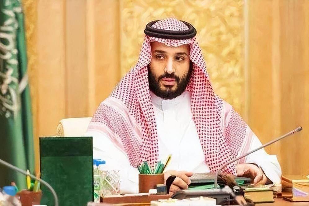 沙特太领先了<strong></p>
<p>虚拟领先币</strong>，正式确认石油人民币！人民币要超美元和欧元了？