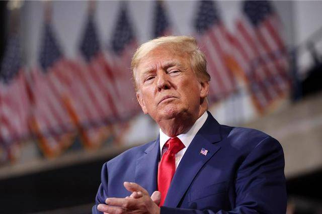 特朗普再就涉台议题发声<strong></p>
<p>虚拟币通缉</strong>，沈富雄：民进党看到美国人两脚就软趴趴