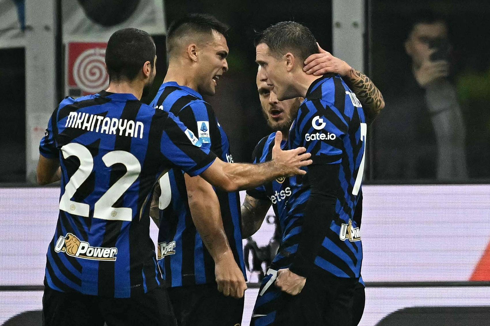 意甲-进球大战<strong></p>
<p>虚拟币通缉</strong>！泽林斯基双响伊尔迪兹两球 国米4-4尤文