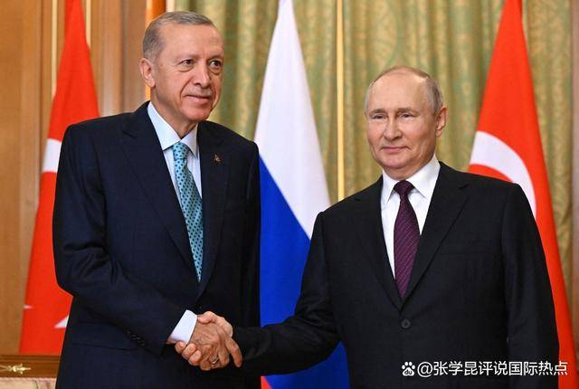 金砖峰会上<strong></p>
<p>虚拟币通缉</strong>，埃尔多安正与普京谈笑风生，突然收到国内传来的噩耗