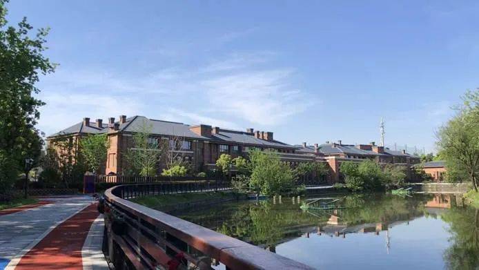 盼着退休的年轻人<strong></p>
<p>虚拟币跨期</strong>,提前30年看养老院