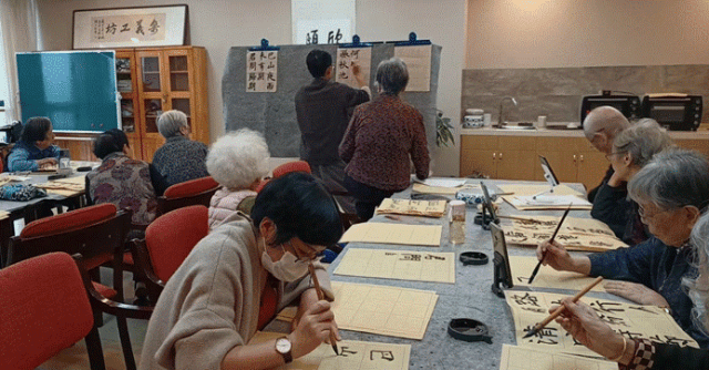 盼着退休的年轻人<strong></p>
<p>虚拟币跨期</strong>,提前30年看养老院