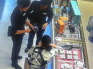 柳州女子到柳南万达买3万元黄金<strong></p>
<p>虚拟币跨境</strong>,不挑款不问价,店员吓到报警!