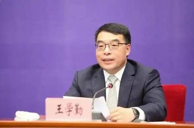 卸任市委书记3天后<strong></p>
<p>虚拟币跨境</strong>，55岁的他任省政府党组成员！