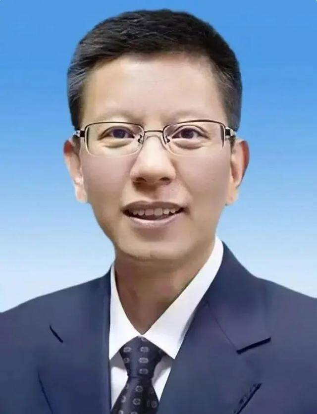 卸任市委书记3天后<strong></p>
<p>虚拟币跨境</strong>，55岁的他任省政府党组成员！