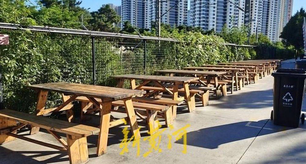 秦皇岛一网红夜市被指违规占用规划绿地却经营4年之久<strong></p>
<p>虚拟币JT</strong>，当地回应：无审批手续 | 刚调查