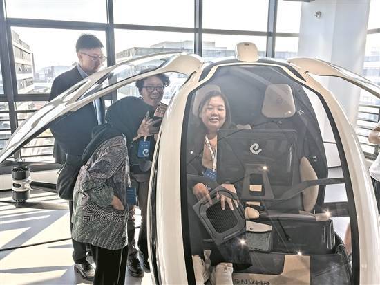未来出行方式如此炫酷