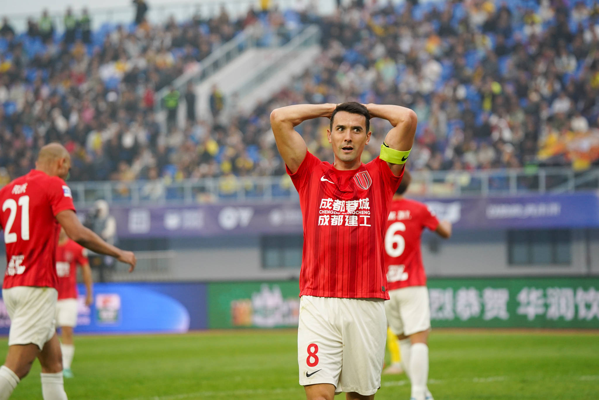 中超赛季最佳阵容:沪上双雄贡献7人 武磊34球无愧球王