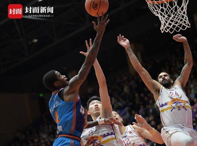 CBA第一阶段收官:四川男篮打出“永不放弃”精气神