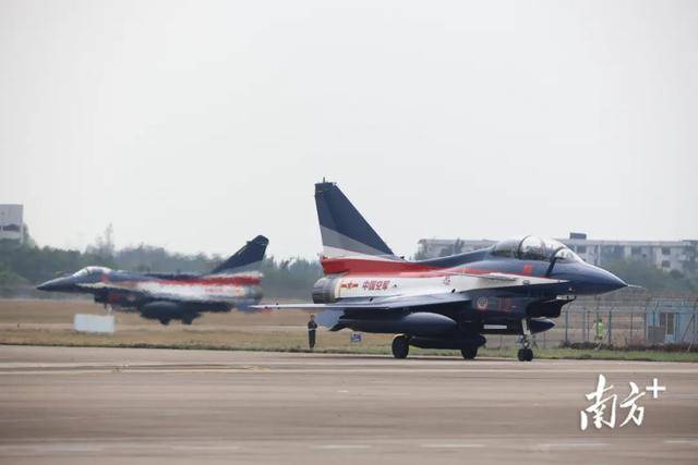 照片曝光<strong></p>
<p>虚拟币闪兑</strong>！歼-35A究竟有多厉害？