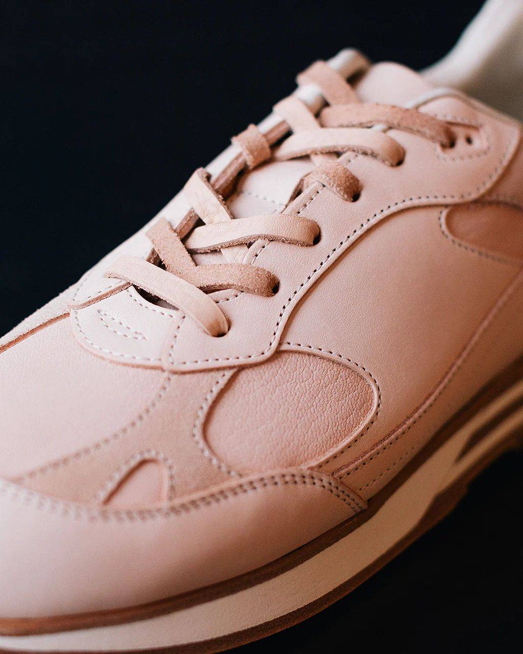 一个靠做“假鞋”走红的品牌<strong></p>
<p>虚拟币闪兑</strong>，凭什么越办越好？