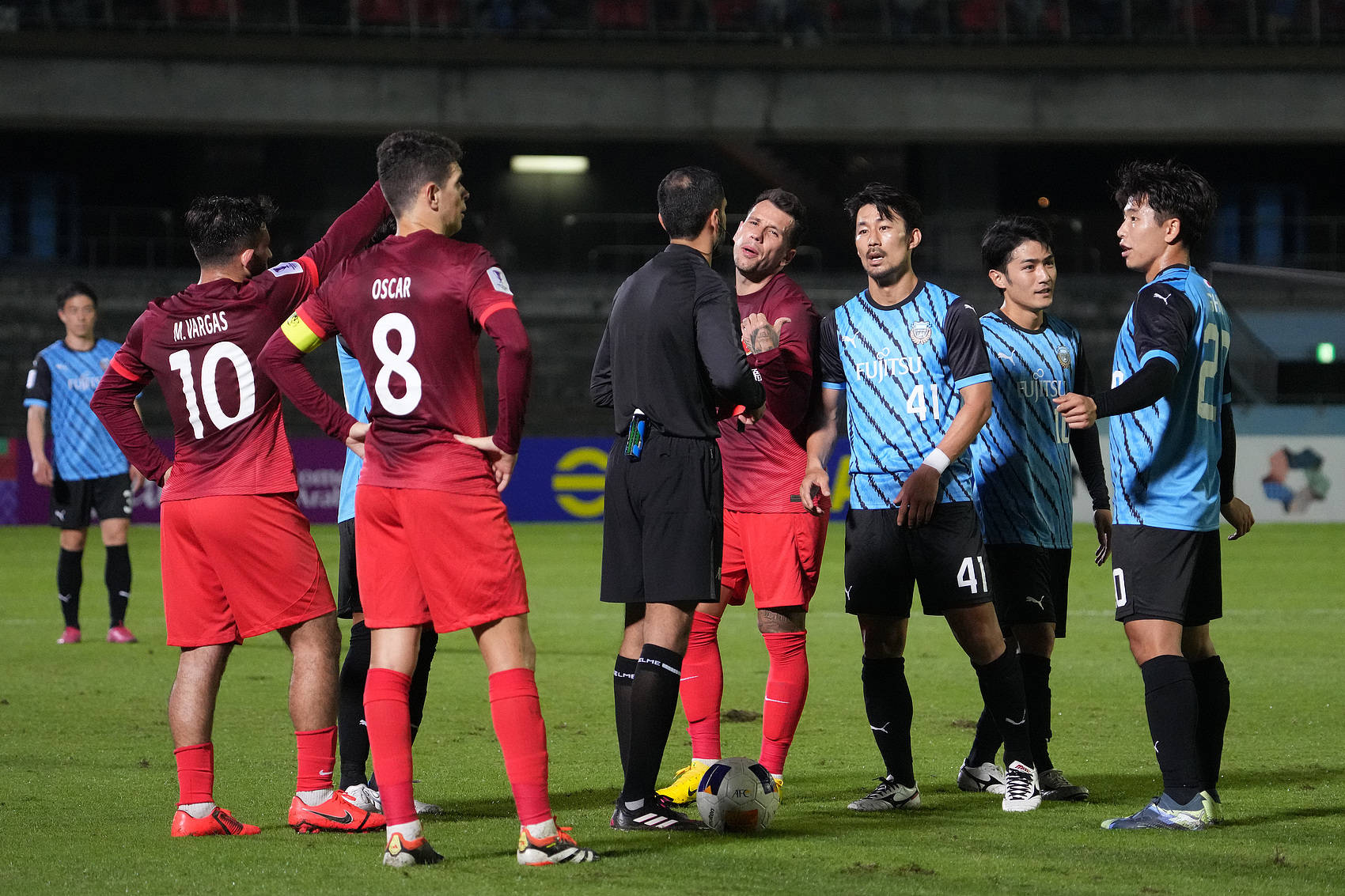 当头棒喝<strong></p>
<p>虚拟币闪兑</strong>！亚冠-巴尔加斯世界波遮羞 海港1-3川崎前锋