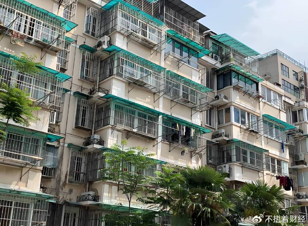 老百姓建议<strong></p>
<p>虚拟币闪兑</strong>,别再瞎折腾老旧预制板楼了,原地重建才是正途!