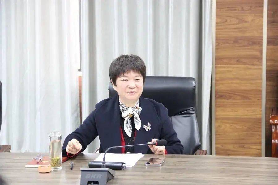 河南一原副厅级女干部被开除党籍<strong></p>
<p>沉迷虚拟币</strong>!卸任不到两个月就被查